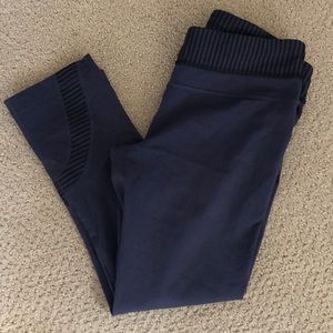 Lululemon Inspire Crop